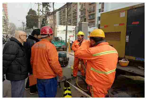 食堂油煙管道清洗公司專業(yè)服務保障健康環(huán)境