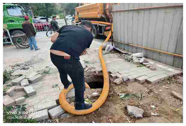 鎮(zhèn)江營村泥沙池管道疏通如何節(jié)省時間
