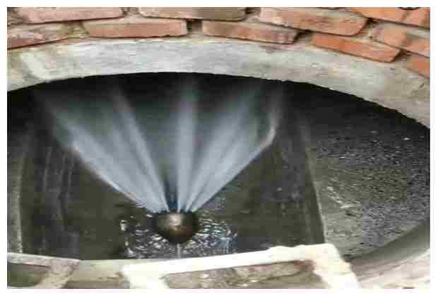 楊東鎮(zhèn)太平莊滿族村清掏廢水池應該怎么清理呢